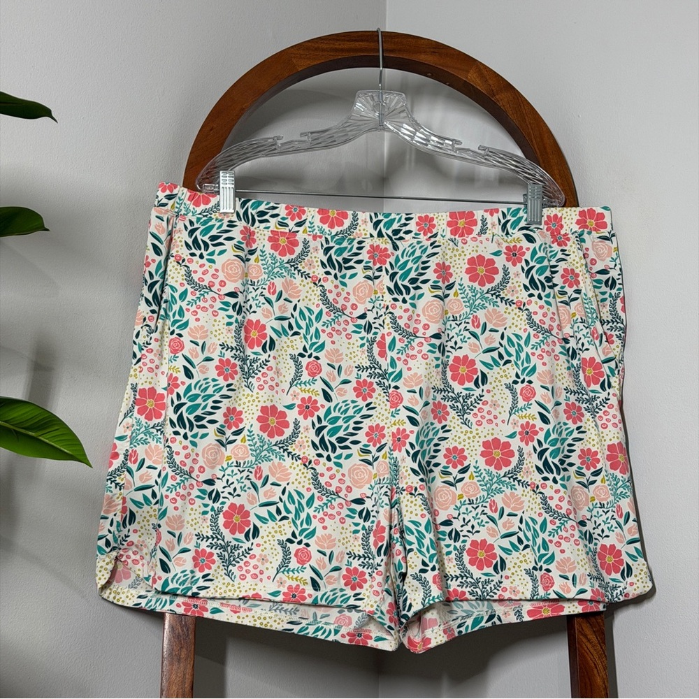 Duluth Trading Co Floral Print Pajama Shorts in Cream, Pink & Green